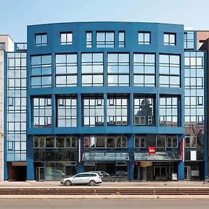 Ibis Hauptbahnhof Otel